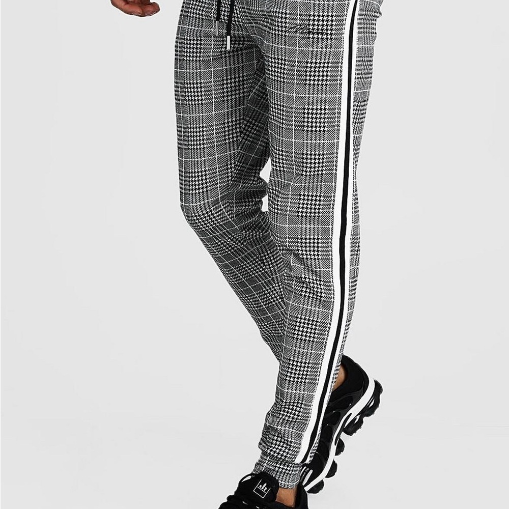 Black and White Plaid Jacquard Cuffed Jogger with Tape - NEVER WORN